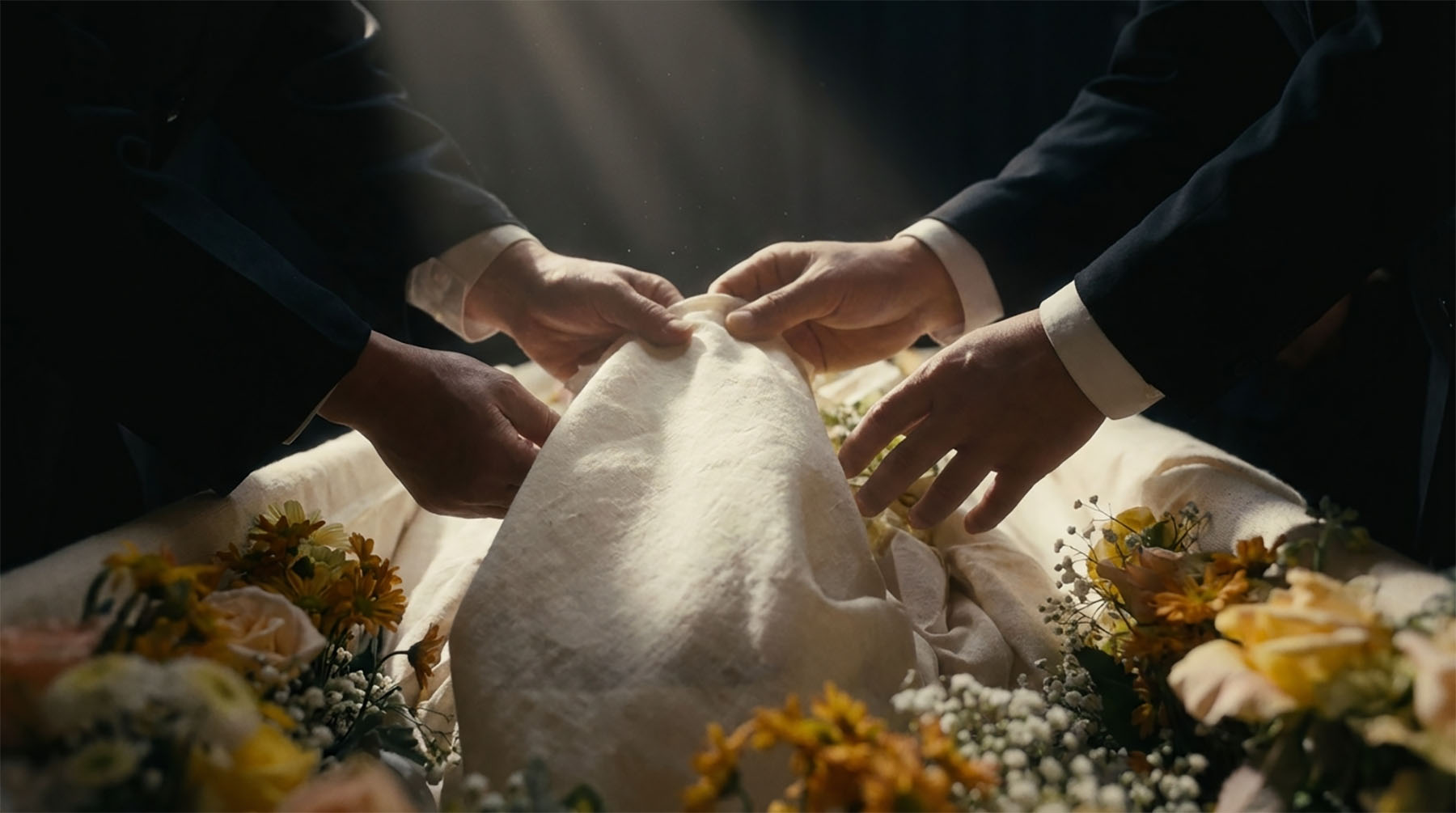 “아산병원장례식장생화입관식02.”